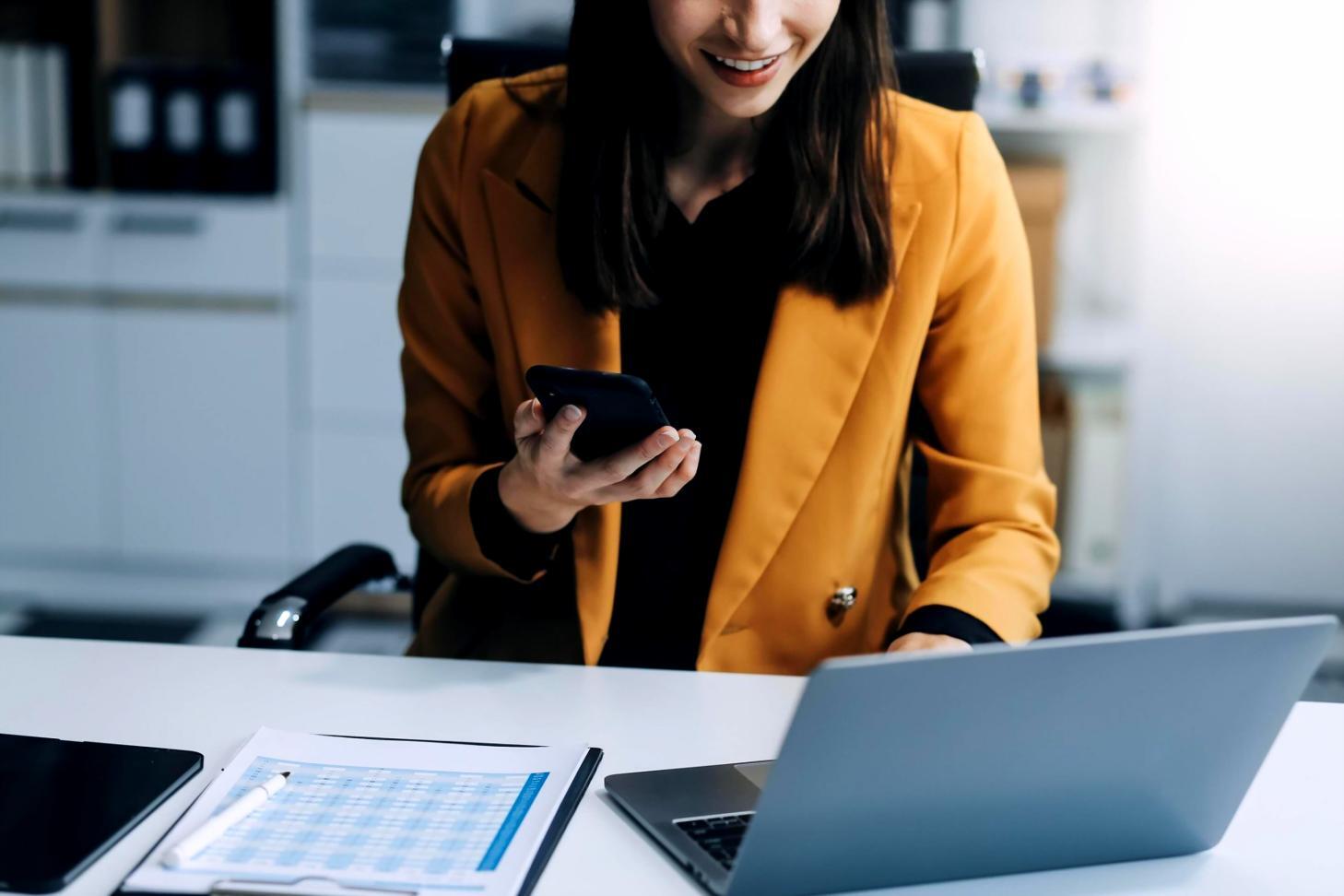 Technical SEO analysis workspace showing crawl data and performance metrics